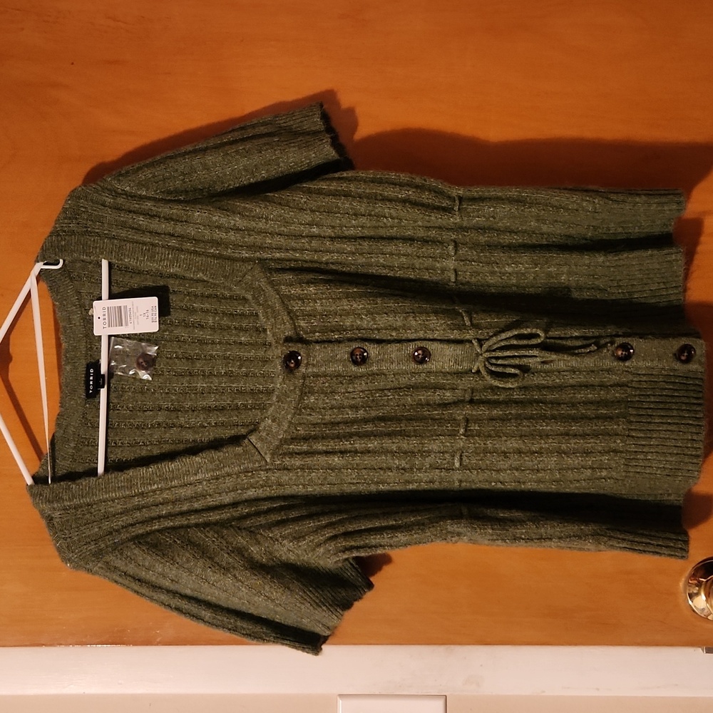 Torrid Olive Green  Cashmere Pullover Square Neck Sweater  Size 1 (14/16)